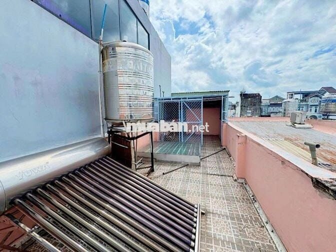 BÁN NHÀ 3 TẦNG, DT 32 M2, HẺM XE HƠI THÔNG, SÁT MẶT TIỀN, 4,45 TỶ TL
