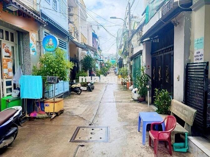 BÁN NHÀ 3 TẦNG, DT 32 M2, HẺM XE HƠI THÔNG, SÁT MẶT TIỀN, 4,45 TỶ TL