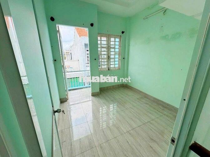 BÁN NHÀ 3 TẦNG, DT 32 M2, HẺM XE HƠI THÔNG, SÁT MẶT TIỀN, 4,45 TỶ TL