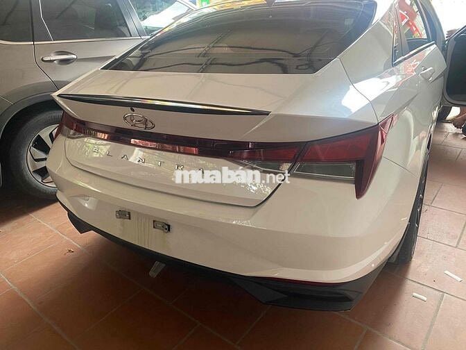 Hyundai Elantra 2022 1.6 AT Tiêu chuẩn  - 68000 km