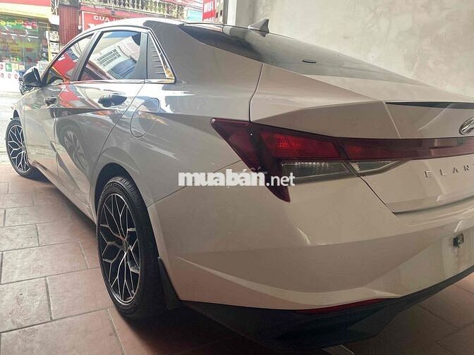 Hyundai Elantra 2022 1.6 AT Tiêu chuẩn  - 68000 km