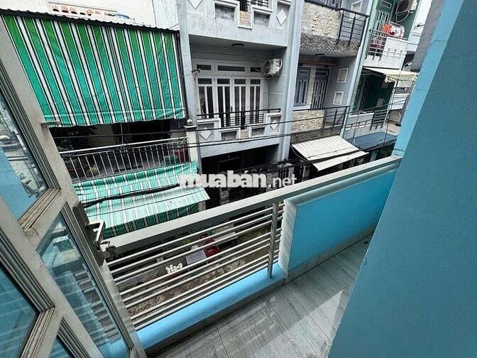 BÁN NHÀ 3 TẦNG, DT 32 M2, HẺM XE HƠI THÔNG, SÁT MẶT TIỀN, 4,45 TỶ TL