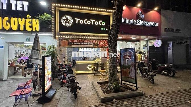 SANG NHƯỢNG QUÁN TRÀ SỮA TOCOTOCO 30/4 – CÔNG VIÊN BIÊN HÙNG