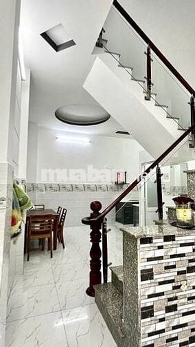 BÁN NHÀ CHÍNH CHỦ ĐẸP VĂN THÂN P8 Q6 - HẺM BA GÁC - 40M2 - NHỈNH 4 TỶ.