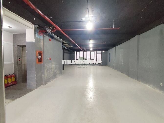 CHO THUÊ MẶT BẰNG 3 TẦNG SIÊU RỘNG KHU BÀN CỜ TTTP CÓ THANG MÁY