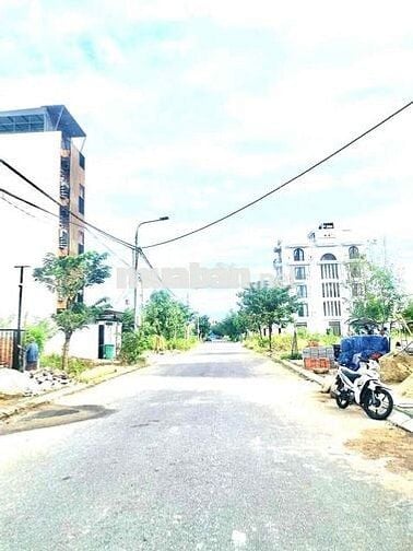 BÁN LÔ ĐẤT ĐẸP KĐT BIỆT THỰ VÕ CHÍ CÔNG GẦN CẦU KHUÊ ĐÔNG