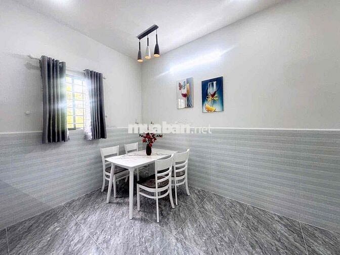 Nhà 1 Lầu 4 x 10m Ngay Tân Kim. Full Nội Thất. Sổ Hồng Sẵn Giá Rẻ