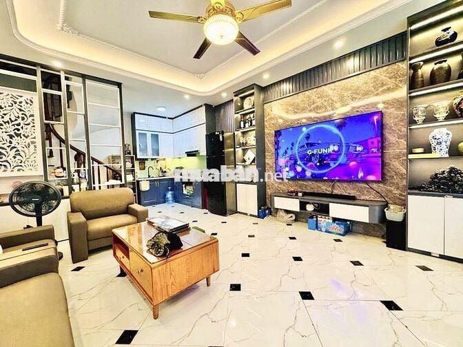 Bán Nhà Lô Góc Minh Khai - Time city 40m x 5 tầng Sổ Nở Hậu 8,35 tỷ