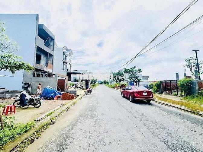 BÁN LÔ ĐẤT ĐẸP KĐT BIỆT THỰ VÕ CHÍ CÔNG GẦN CẦU KHUÊ ĐÔNG