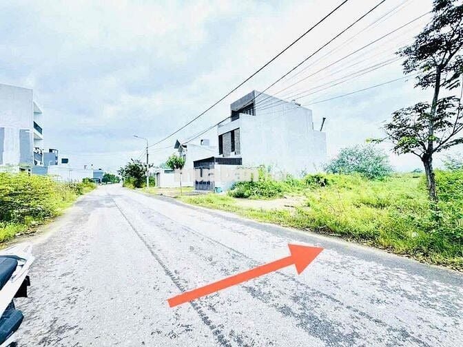 BÁN LÔ ĐẤT ĐẸP KĐT BIỆT THỰ VÕ CHÍ CÔNG GẦN CẦU KHUÊ ĐÔNG