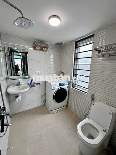 CHO THUÊ STUDIO BAN CÔNG ĐẦY ĐỦ NỘI THẤT NGAY THUỴ KHUÊ, ĐỒNG CỔ