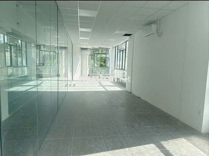 Cho thuê văn phòng đường Lê Văn Sỹ, dt 70m²