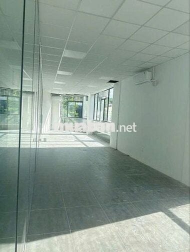 Cho thuê văn phòng đường Lê Văn Sỹ, dt 70m²