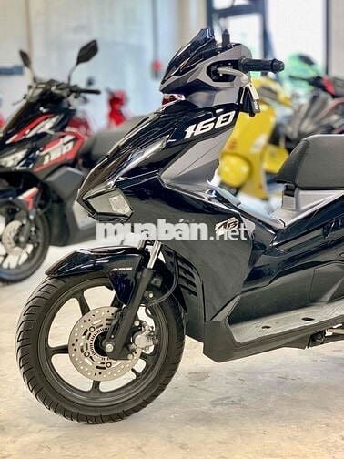 Honda Air Blade 160 ABS 2022 chính chủ 67 đẹp zin