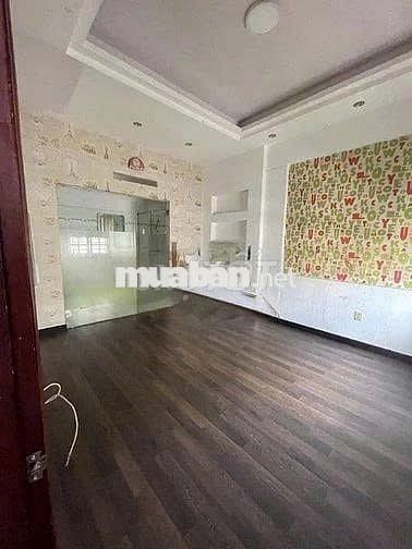 Cho thuê nhà mặt tiền đường Nguyễn Sơn, dt 8x20 trệt 3 lầu