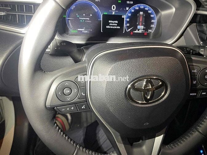 Toyota Corolla Cross 2024 1.8HV - 110000 km