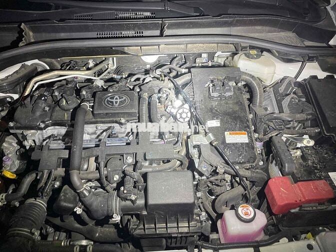 Toyota Corolla Cross 2024 1.8HV - 110000 km