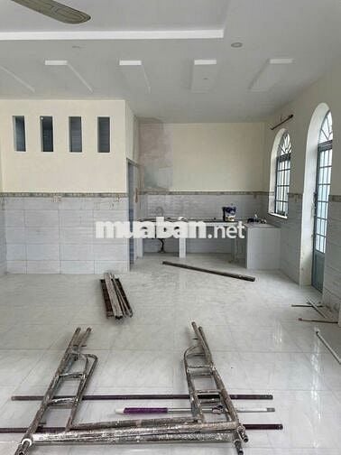 Cho thuê mặt bằng, nhà nguyên căn kinh doanh hay công ty!