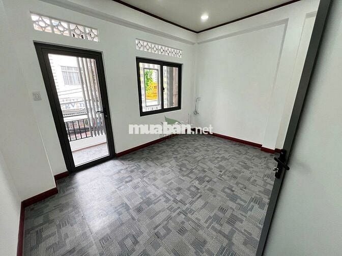 CHO THUÊ NHÀ KINH DOANH 3 TẦNG KHU VỰC TRUNG TÂM SẦM UẤT GIÁ 30 TRIỆU/