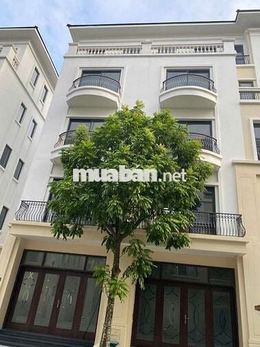 Bán căn bietj thự 70m2 khu san hô sát hồ tạo sóng giá hơn 11 tỷ OCP2