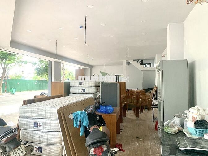 CHO THUÊ NHÀ LÔ GÓC MỚI XÂY KĐT HÀ QUANG 1 GIÁ 35 TRIỆU/THÁNG