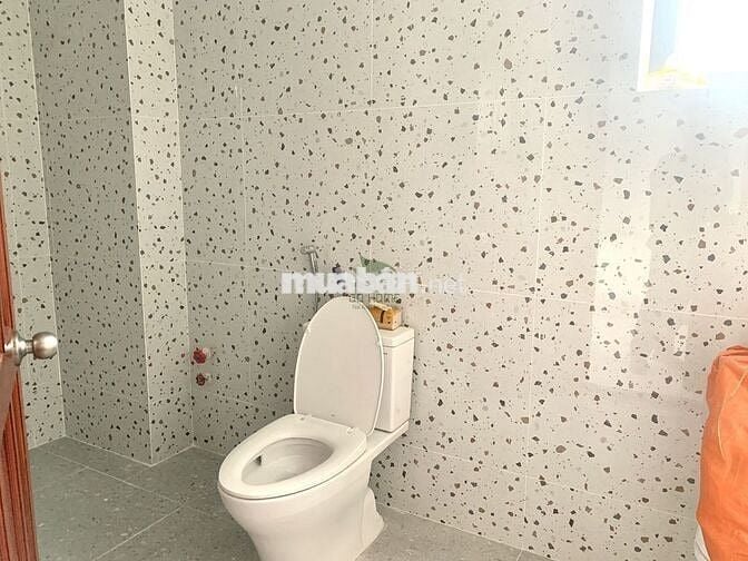 CHO THUÊ NHÀ LÔ GÓC MỚI XÂY KĐT HÀ QUANG 1 GIÁ 35 TRIỆU/THÁNG