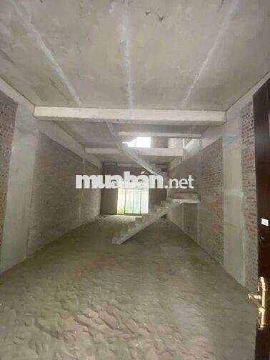 Bán căn bietj thự 70m2 khu san hô sát hồ tạo sóng giá hơn 11 tỷ OCP2