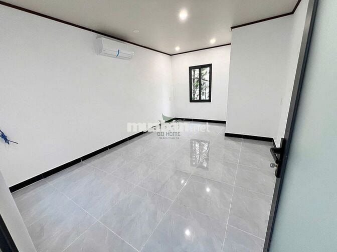 CHO THUÊ NHÀ KINH DOANH 3 TẦNG KHU VỰC TRUNG TÂM SẦM UẤT GIÁ 30 TRIỆU/