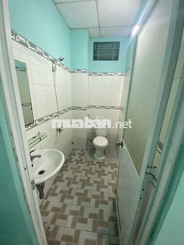 Nhà chợ Sơn Kỳ Tân Sơn Nhì, sát Aeon Tân Phú DT 5,7❌16 gác lửng 2pn2wc