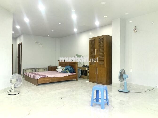 CHO THUÊ NHÀ LÔ GÓC MỚI XÂY KĐT HÀ QUANG 1 GIÁ 35 TRIỆU/THÁNG