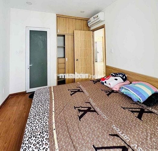 Cần bán 2PN và 2WC; Loại 62m2. Giá bán đầy đủ nội thất Chỉ 2,350 tỷ