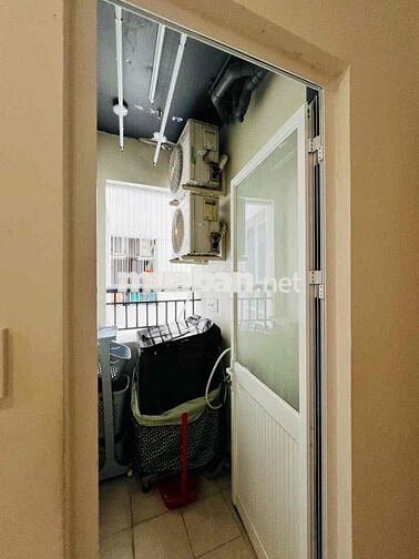 Cần bán 2PN và 2WC; Loại 62m2. Giá bán đầy đủ nội thất Chỉ 2,350 tỷ