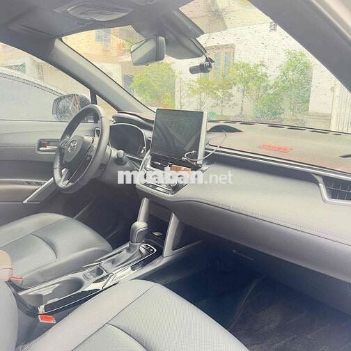 Toyota Corolla Cross 2024 1.8HV - 110000 km