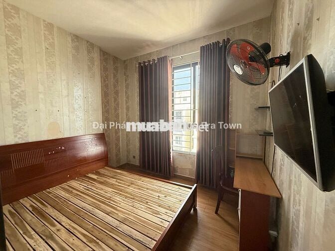 Cho thuê căn hộ Era Town 3 phòng ngủ, nội thất cơ bản, giá 8,5 triệu
