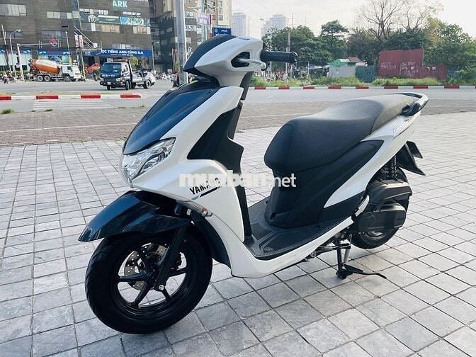 Xe máy Yamaha FreeGo màu trắng đen xe chính chủ
