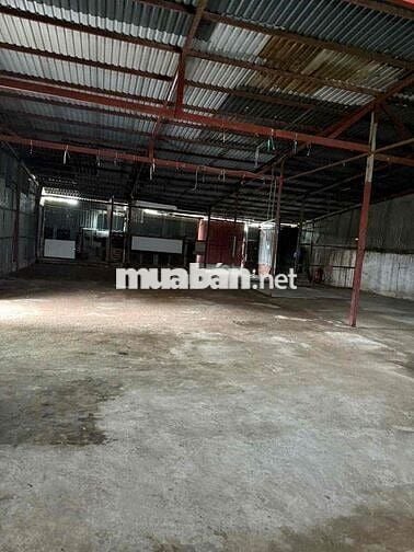 kho cho thuê an dương vương p16q8 DT 300m giá 20tr