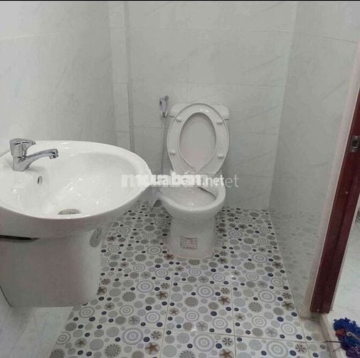 Cho thuê nhà nguyên căn.Đường Hoàng Văn Thụ.Phường 4. Quận Tân Bình.