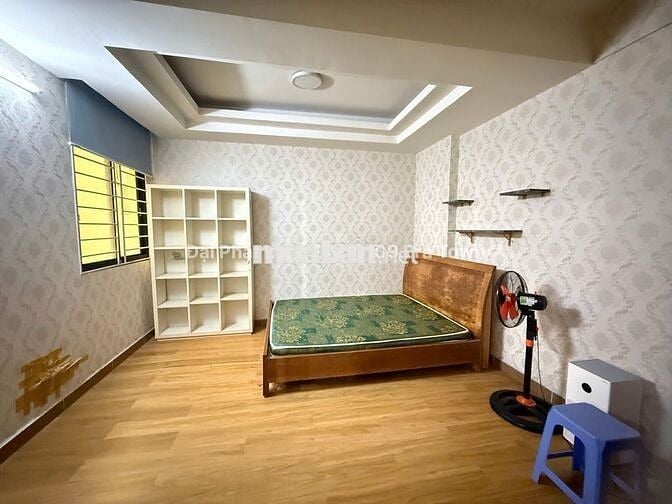 Cho thuê căn hộ Era Town 3 phòng ngủ, nội thất cơ bản, giá 8,5 triệu
