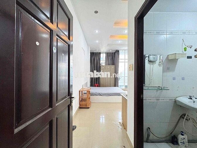 Cho Thuê Căn Hộ Studio Ban công Full Nội Thất Gần Đại Học Kinh Tế UEH