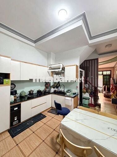 VƯỜN LÀI - KHU VIP TÂN PHÚ - GIÁP TÂN BÌNH - THUẬN TIỆN  VÔ TRUNG TÂM