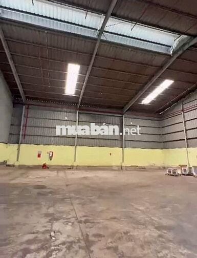 Kho đẹp ở Đường Đào Trí cần cho thuê gấp diện tích 526m2 đường cont