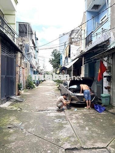 Nhà Mới, Đẹp, 4 Tầng, Đ.Lê Văn Quới, Hẻm ô tô, sổ hồng riêng, ở ngay