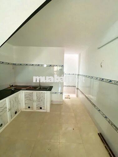 Nhà phố trệt lầu tại UB xã Phước Kiển. Sh công chứng ngay