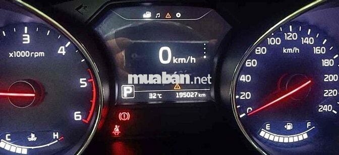 Kia Sedona 2015 2.2L DATH - 195000 km