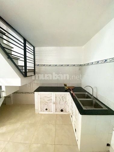 Chỉ hơn 1 Tỷ ! Có Ngay Nhà Lầu DT 3,3x10m