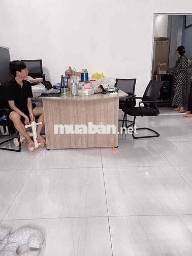 Cho thuê 5 x22-2 lầu -4 phong -sân phơi -dg xe hơi -Xat chợ Đại hải