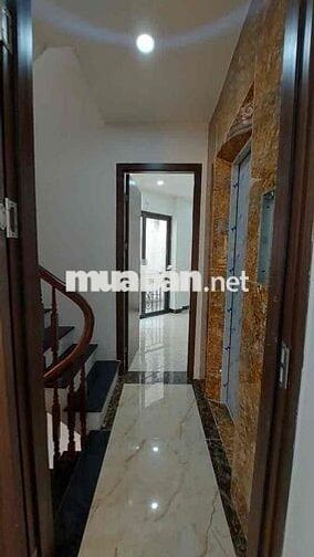 Lô Góc Cầu Giấy 35m2 - 5 Tầng Thang Máy - Ô Tô - Ngõ Thông - 9,5 Tỷ Lô Góc Cầu Giấy 35m2 - 5 Tầng Thang Máy - Ô Tô - Ngõ Thông - 9,5 Tỷ