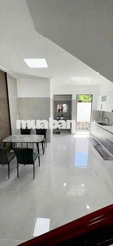 Siêu phẩm nhà đẹp 1 trệt lầu kiên cố vừa mới hoàn thiện.