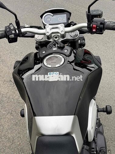 CB1000R Neo 2019 odo 11.000Km