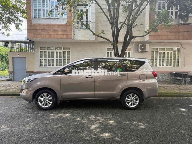 Toyota Innova 2018 2.0E - 165000 km